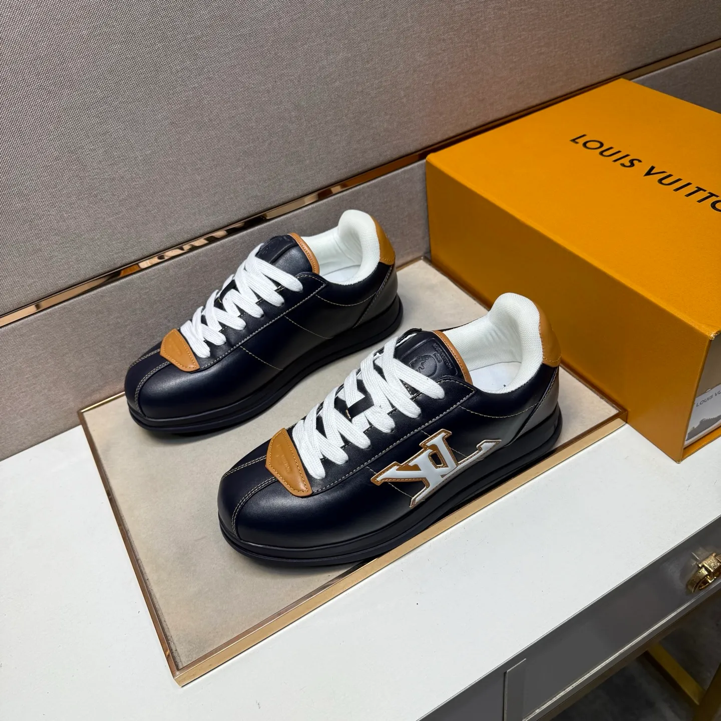 Men's men's shoes 💰pp560 [LV～] Men's casual shoes 2025z cabinet sales simultaneously 🔶Size: 38-44 #️⃣ 🔷6 colors🔜The upper is made of multi-material splicing➕Mesh lining, comfortable and breathable, sole: original comfortable and wear-resistant outsole, ⚠️real thing📱photographed🎬real thing is better📢📢📢